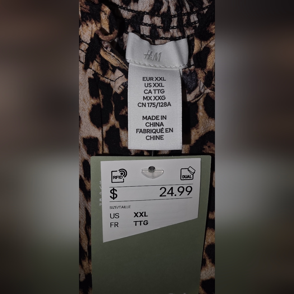 H&M Plus Size Brown Leopard Print Blouse - Picture 3 of 3